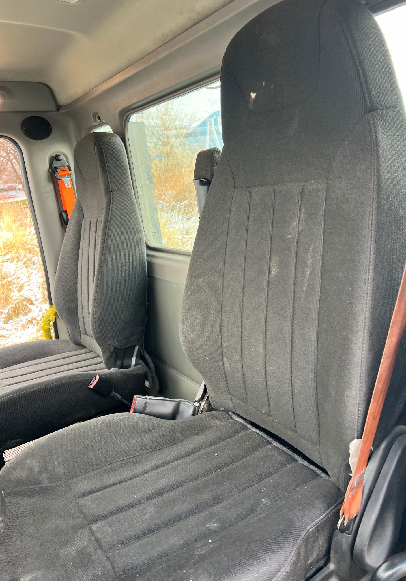 2021 PETERBILT 579 - view 13 of 44