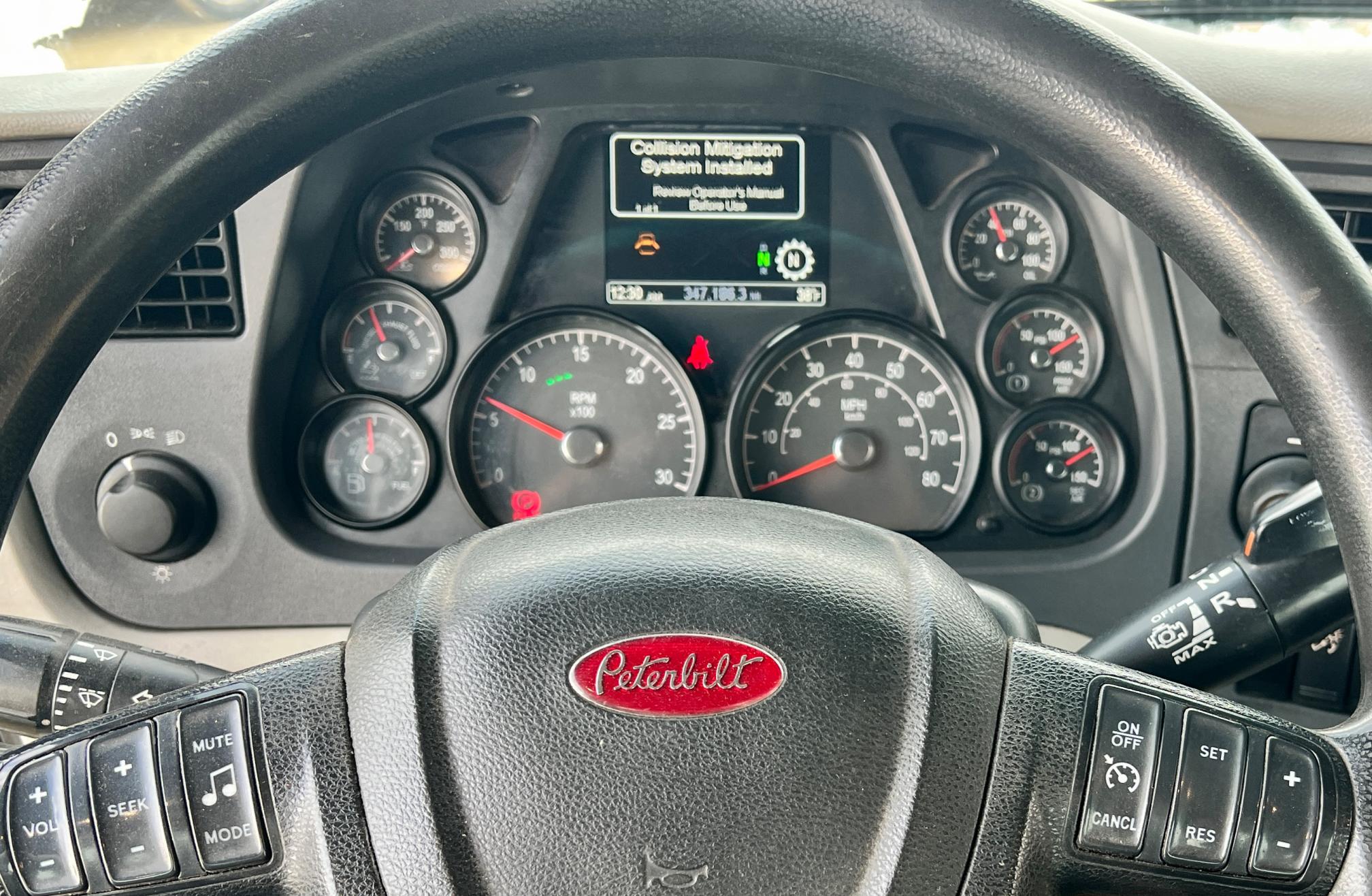 2021 PETERBILT 579 - view 15 of 44