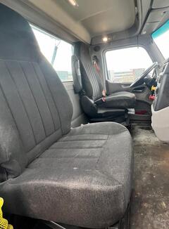 2021 PETERBILT 579 - Image 25