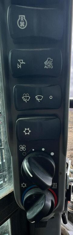 2023 CASE dl550 - Image 32