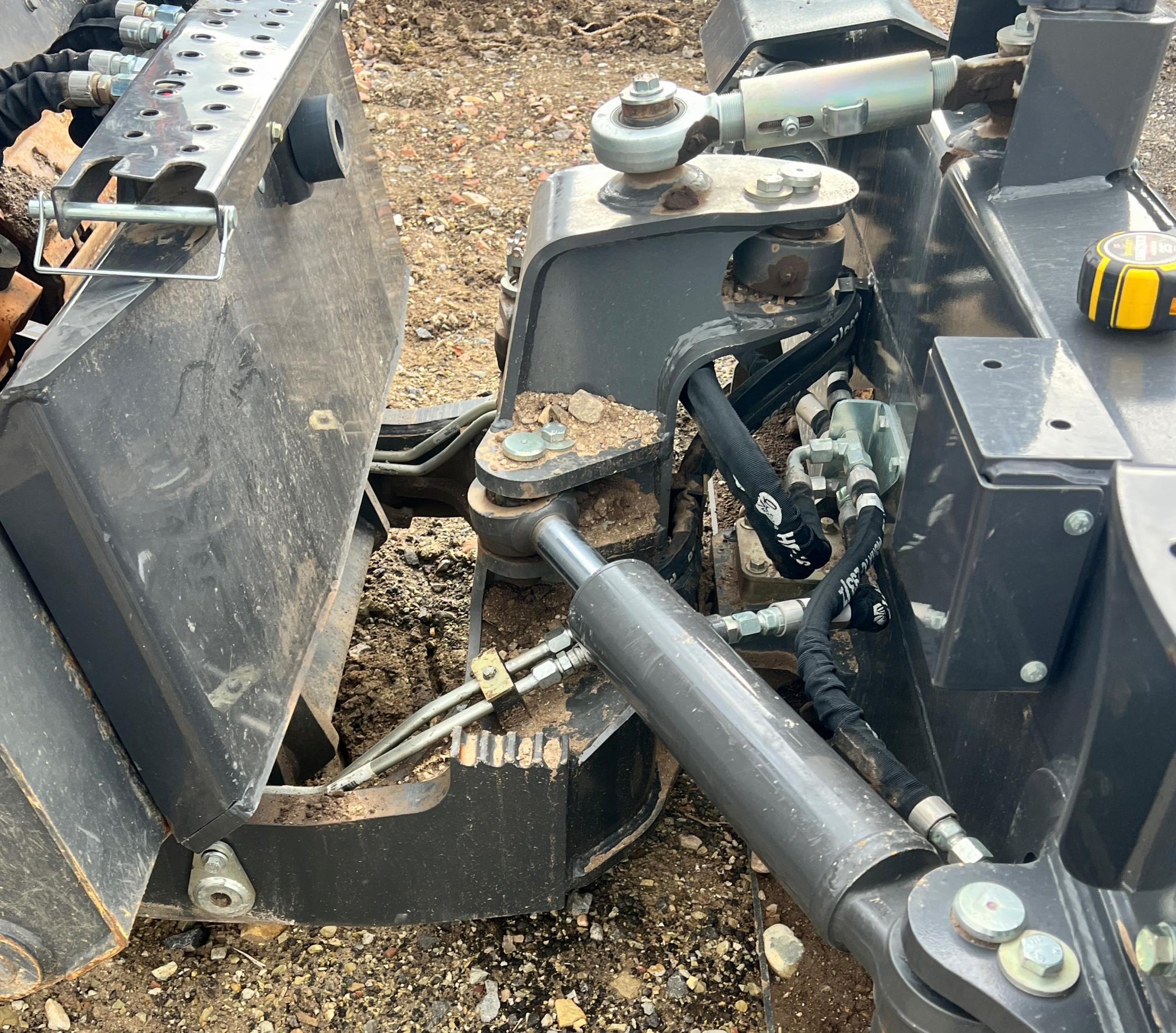 2023 CASE dl550 - Image 40