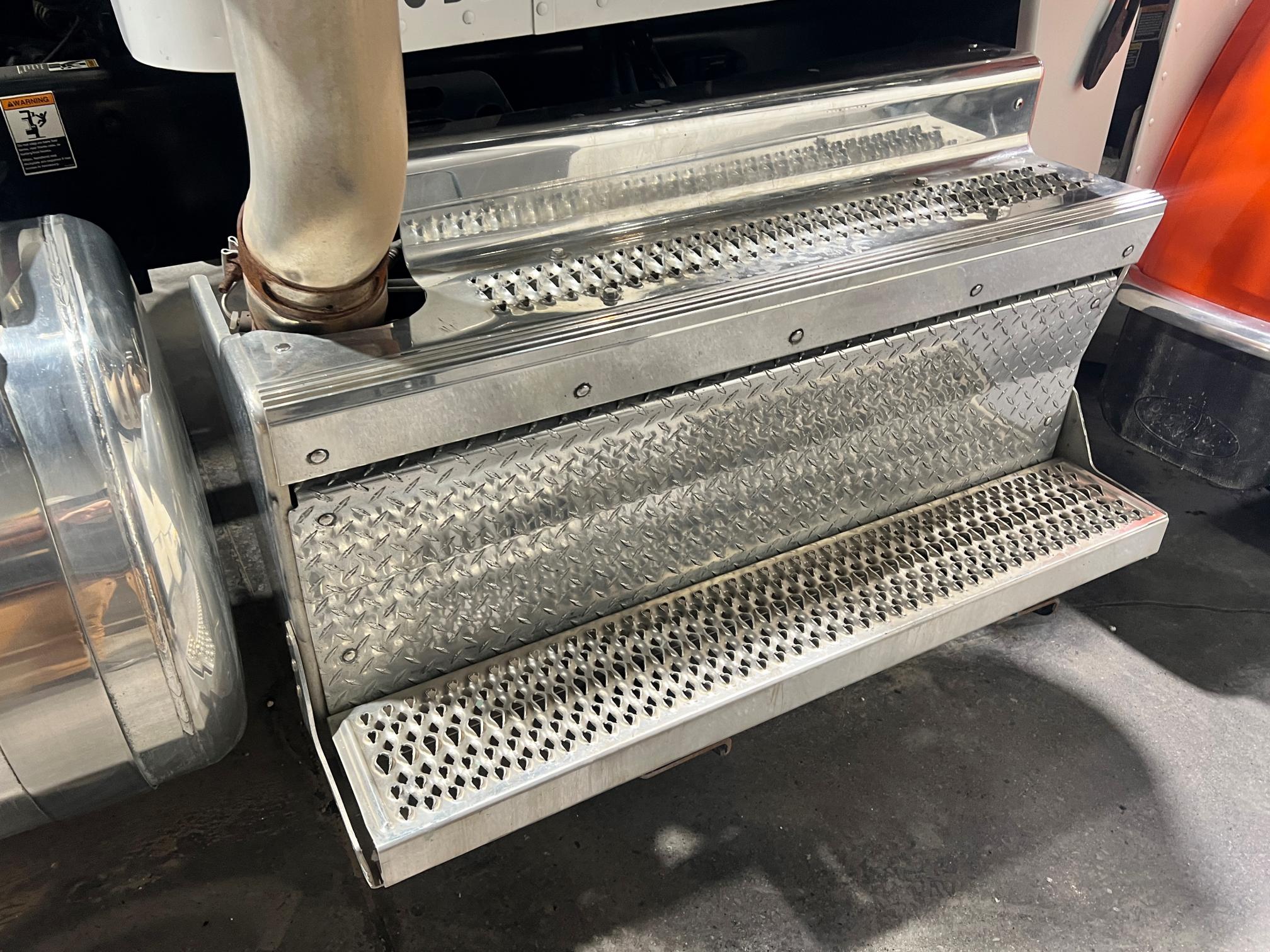 2020 PETERBILT 389 - Image 35