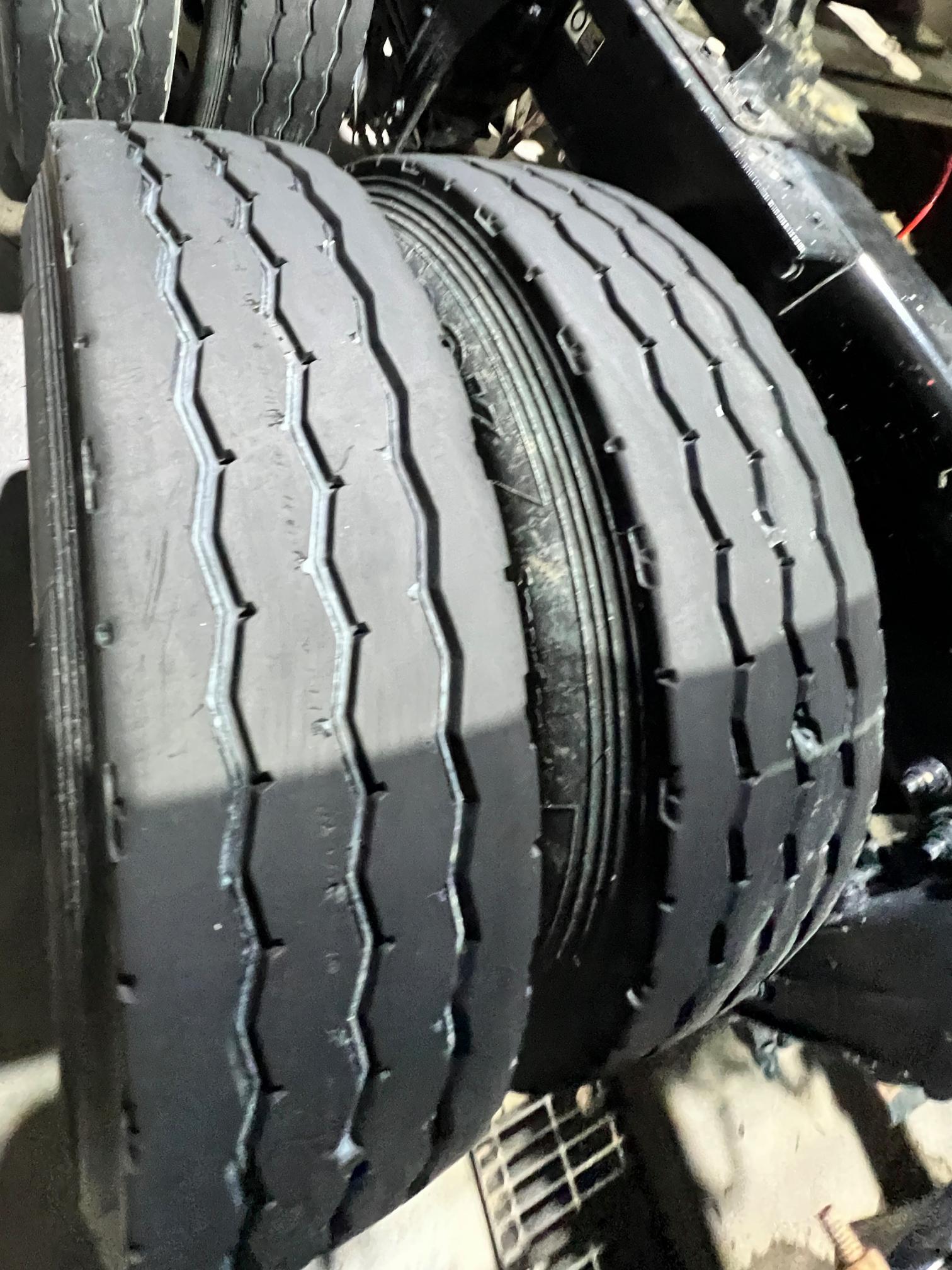 2020 PETERBILT 389 - Image 64