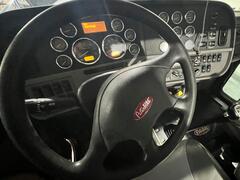 2020 PETERBILT 389 - Image 21