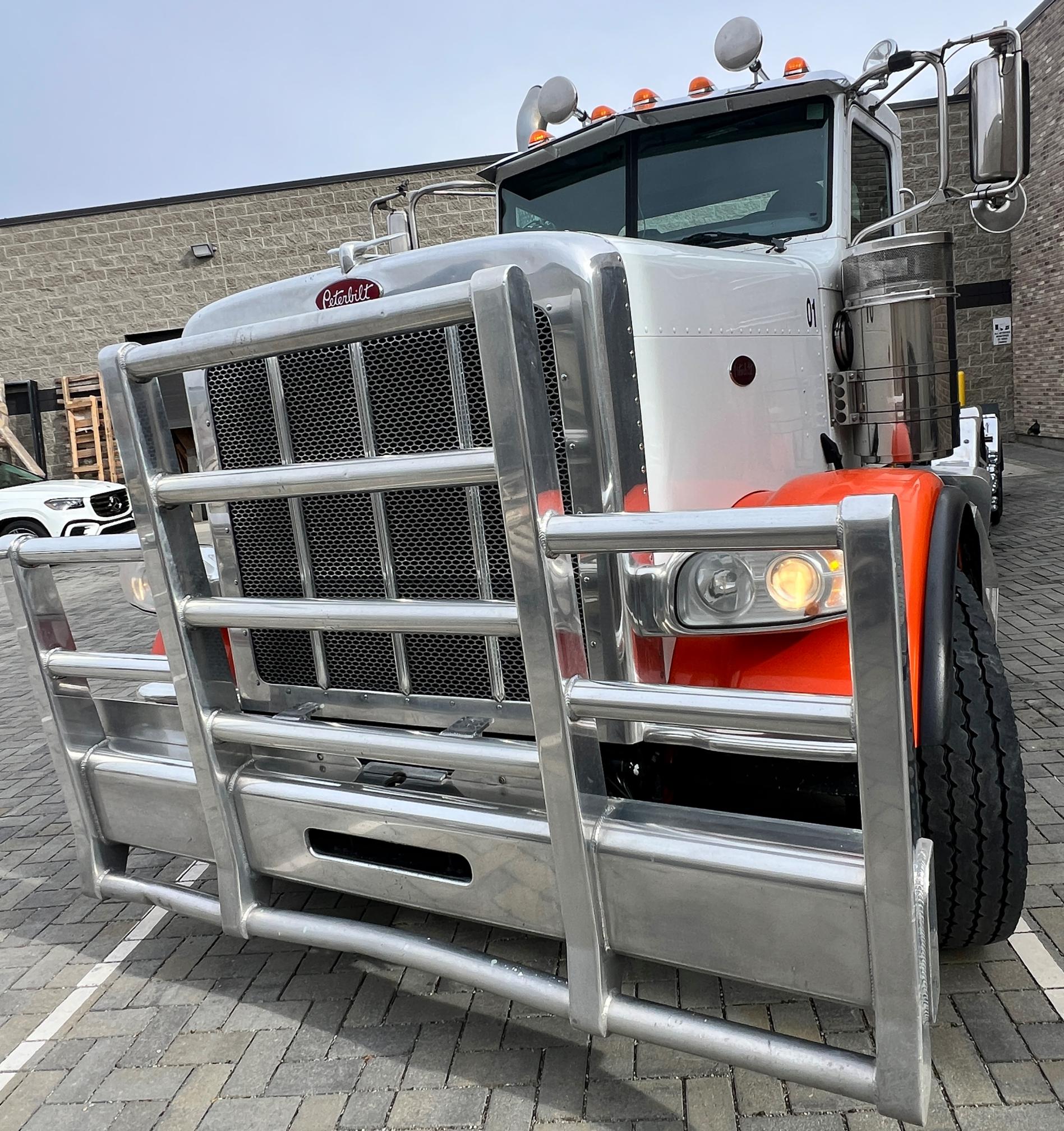 2020 PETERBILT 389 - view 13 of 79