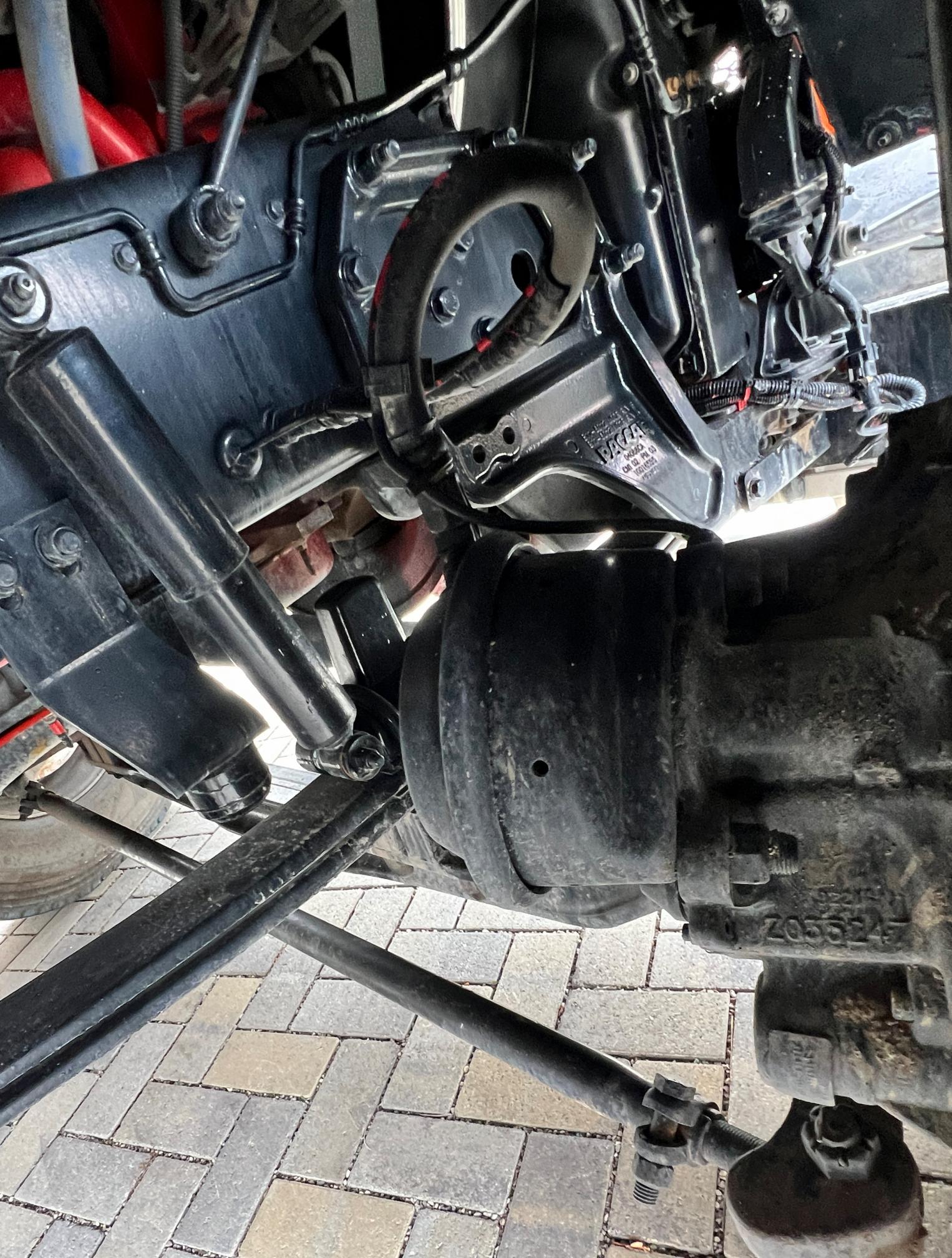 2020 PETERBILT 389 - Image 38