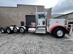 2020 PETERBILT 389 - Image 2