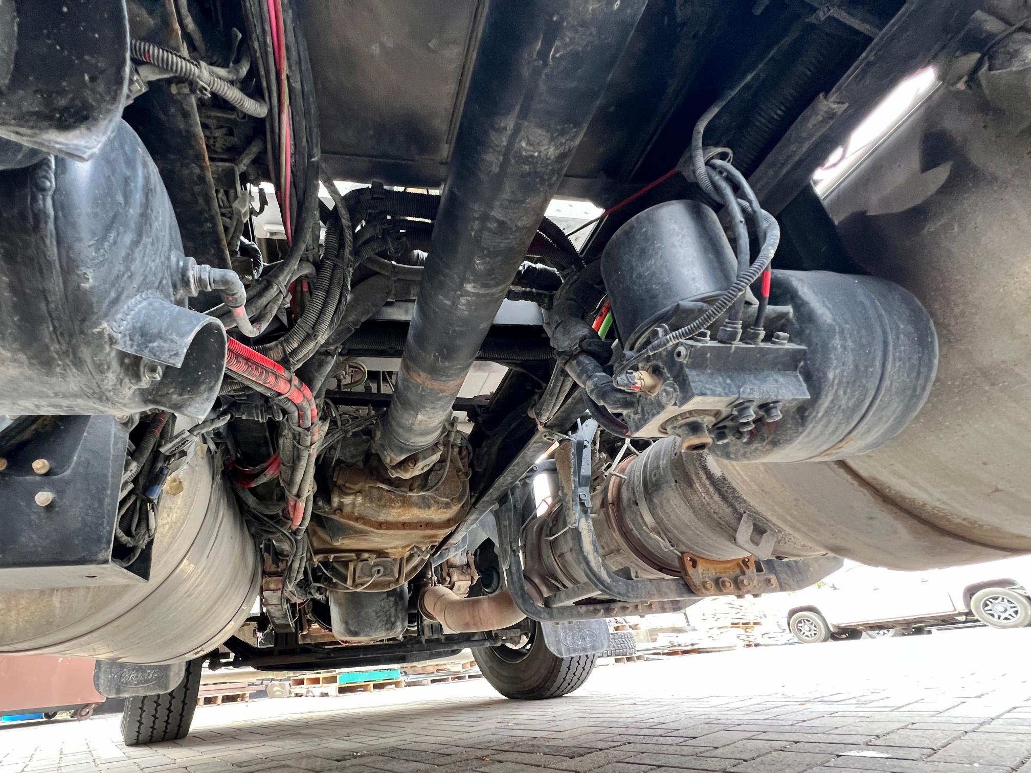 2020 PETERBILT 389 - Image 46