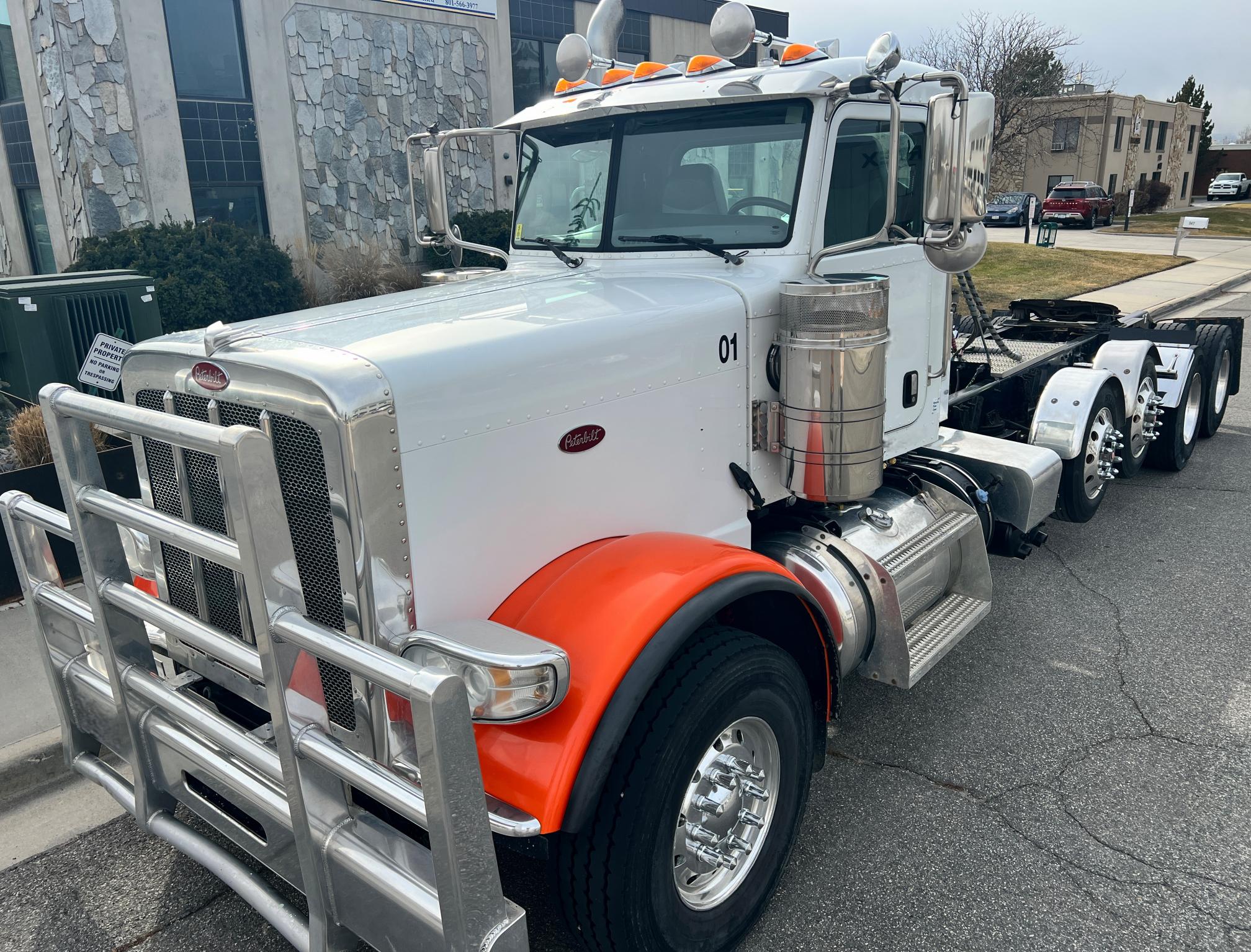 2020 PETERBILT 389 - Image 15
