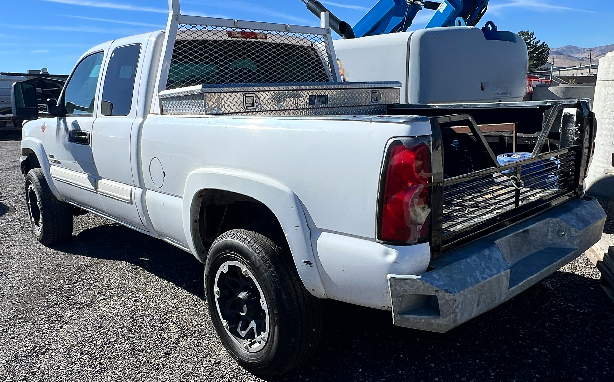 2006 CHEVROLET Silverado 2500 HD LBZ - Image 6
