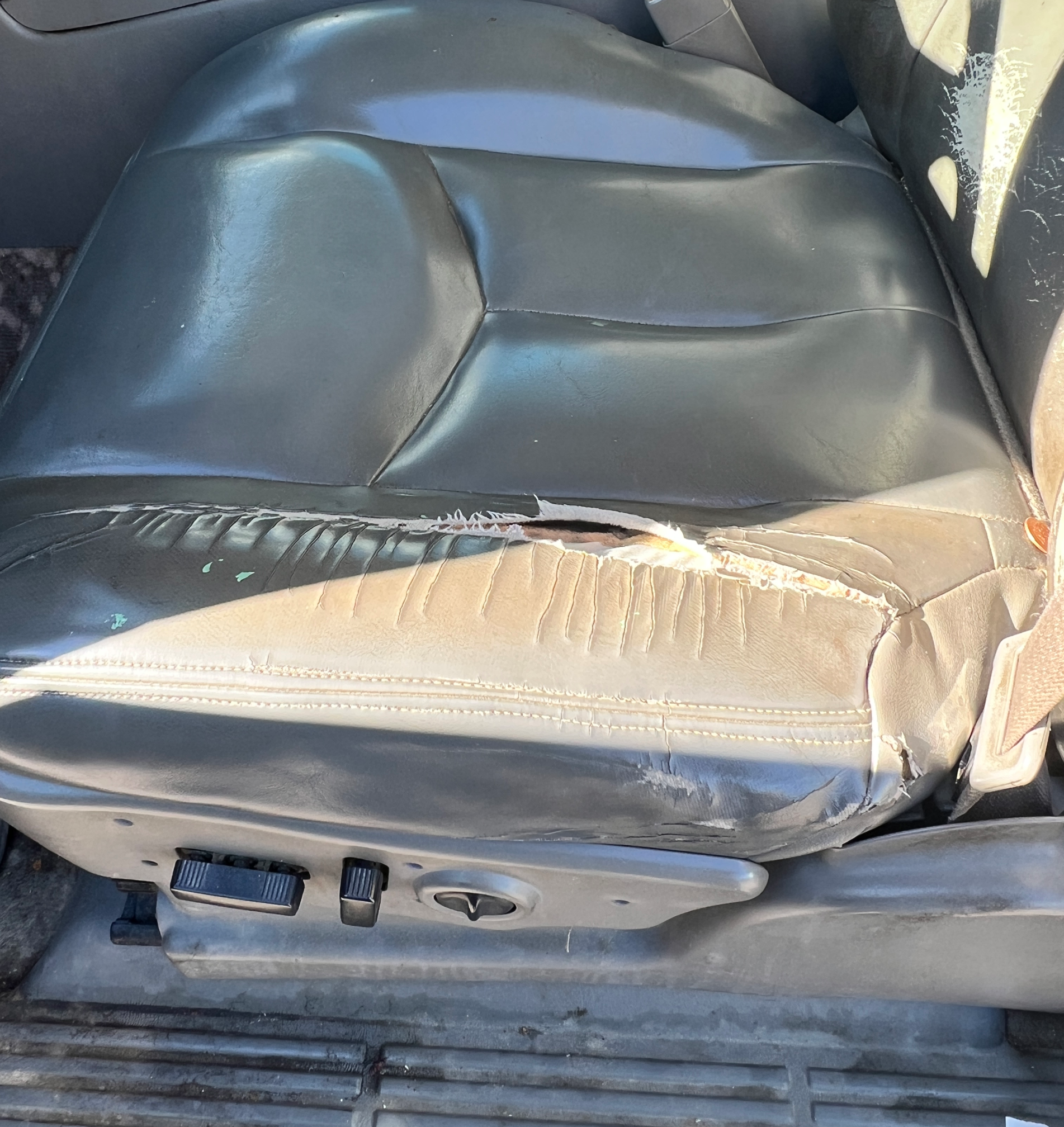 2006 CHEVROLET Silverado 2500 HD LBZ - Image 18