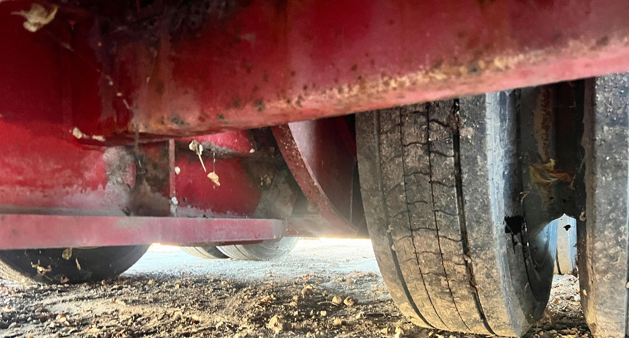 1997 TRAIL KING 49' X 102" - view 18 of 33