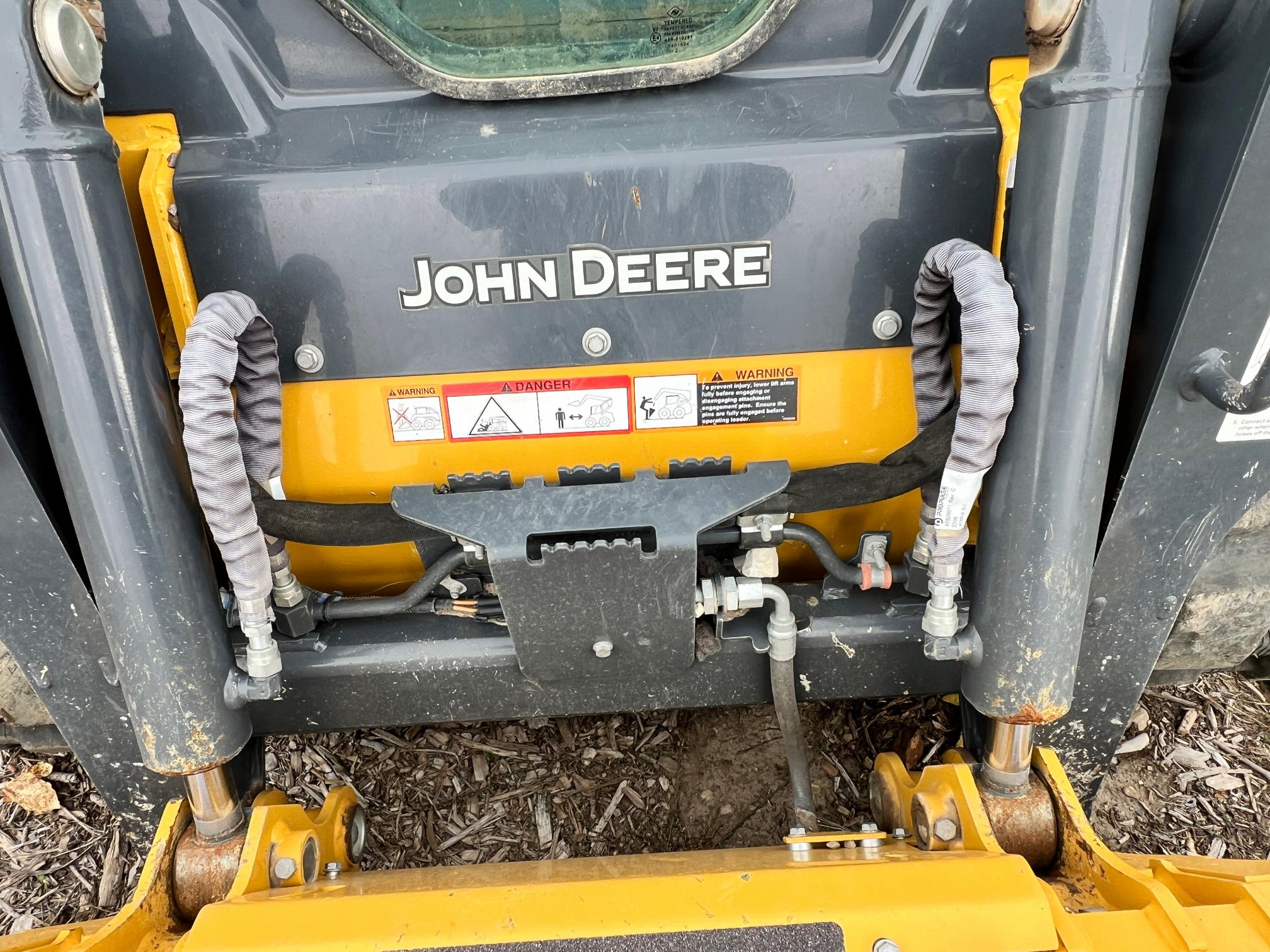 2022 DEERE 317G - view 15 of 47