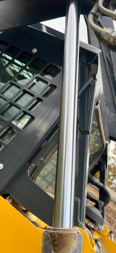 2022 DEERE 317G - Image 17