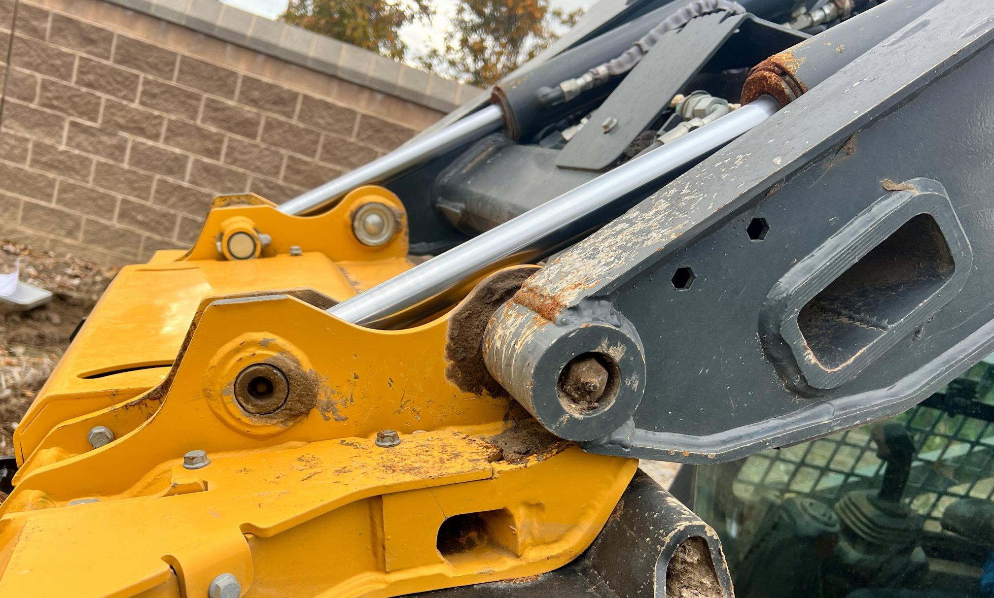 2022 DEERE 317G - Image 20