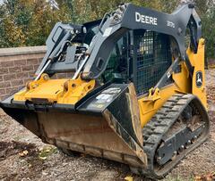 2022 DEERE 317G - Image 13