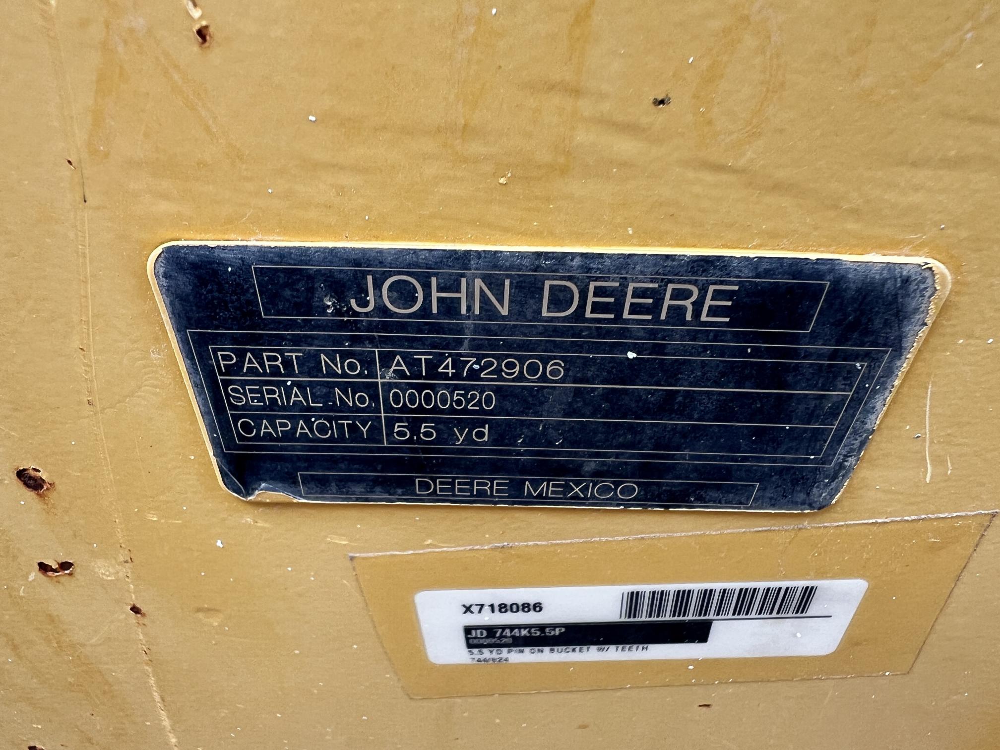 2015 DEERE 744k II - view 12 of 37