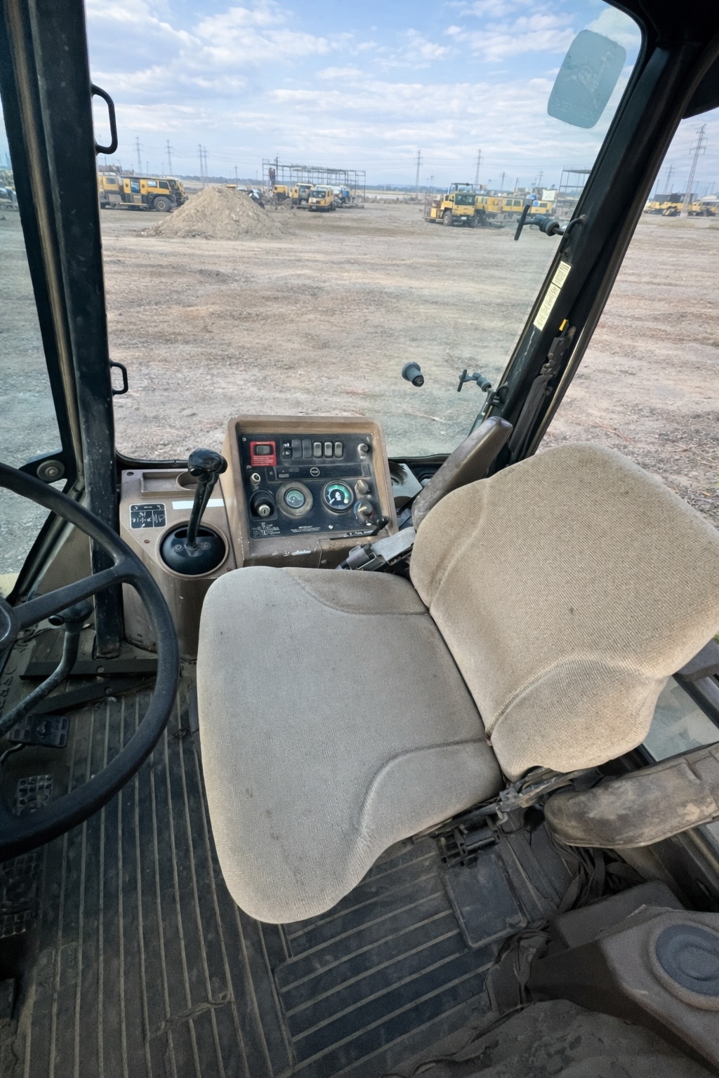 1998 DEERE 310E - view 8 of 14