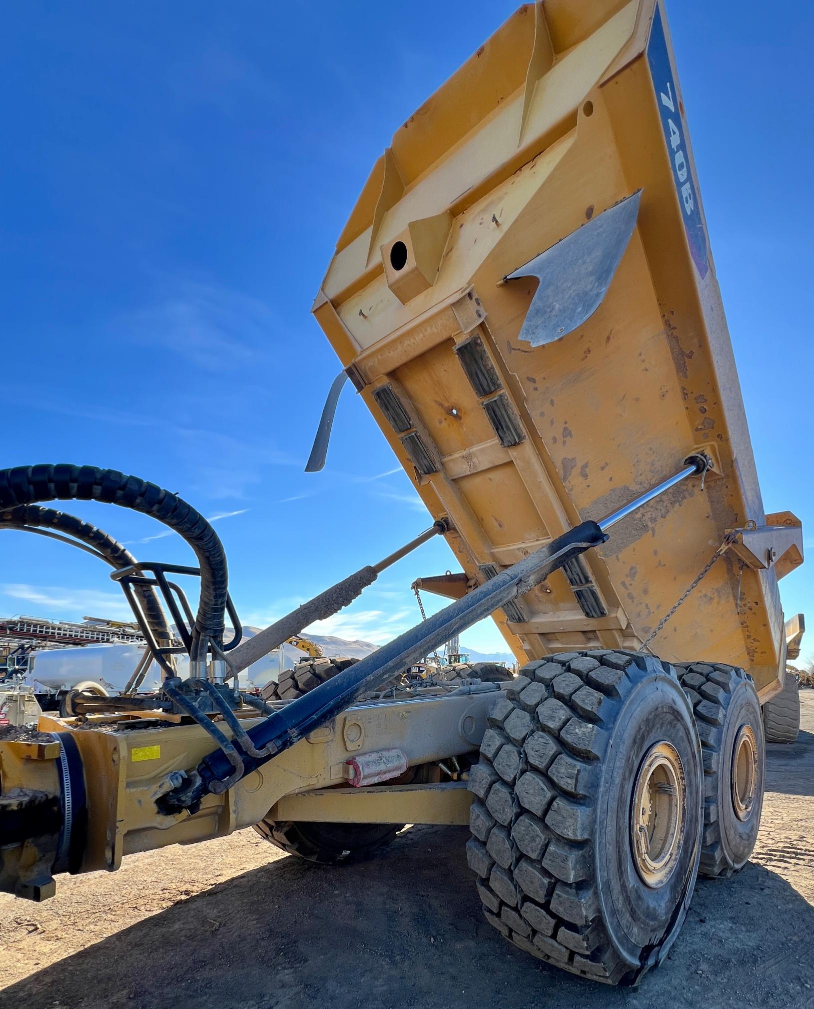 2015 CATERPILLAR 740B - Image 3