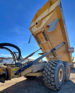 2015 CATERPILLAR 740B - Image 3