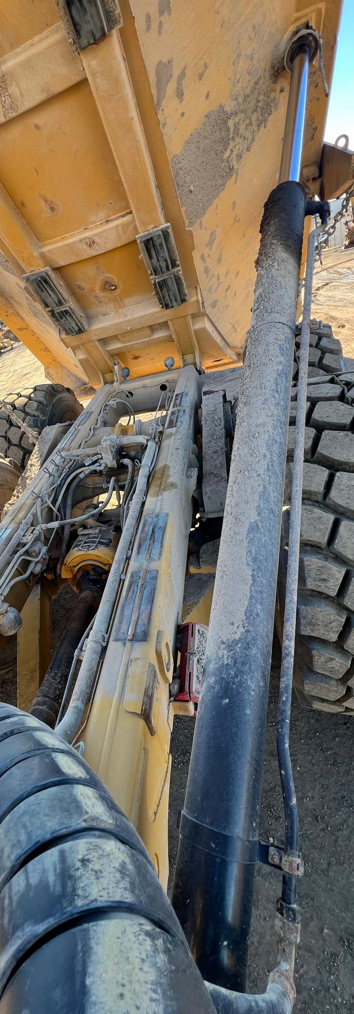 2015 CATERPILLAR 740B - view 5 of 56