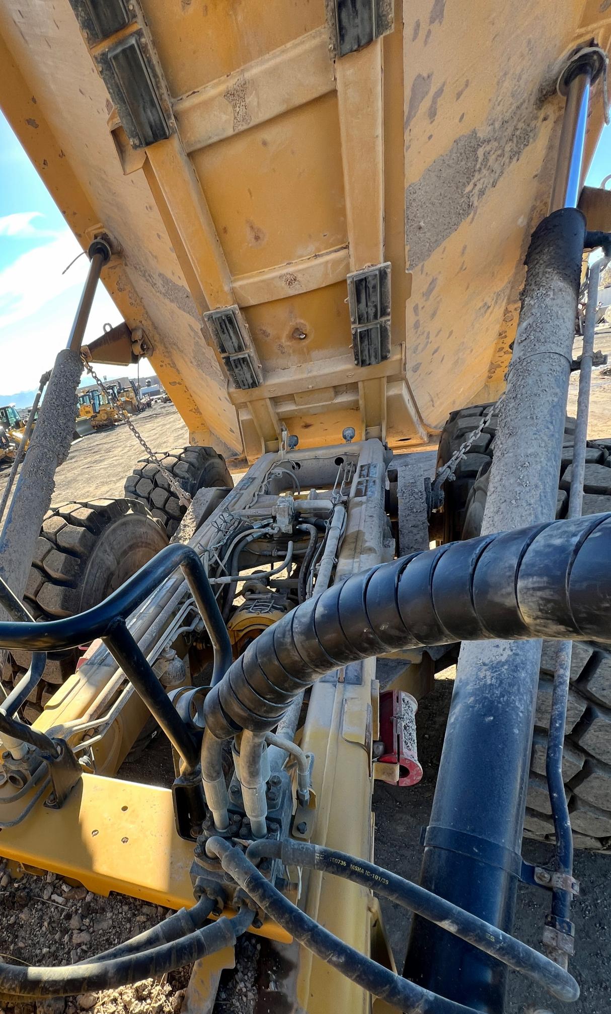 2015 CATERPILLAR 740B - Image 33