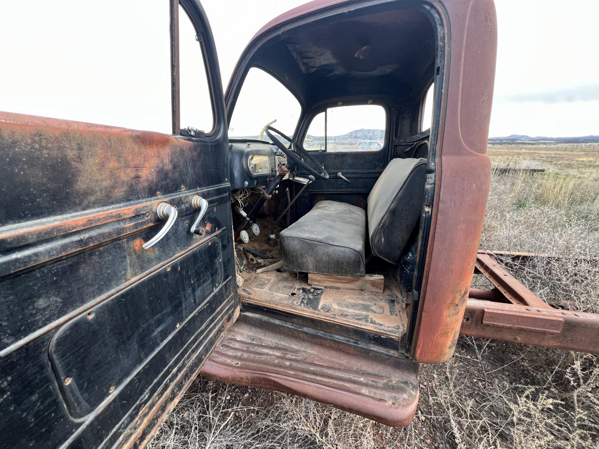 1948 FORD F6 - Image 16