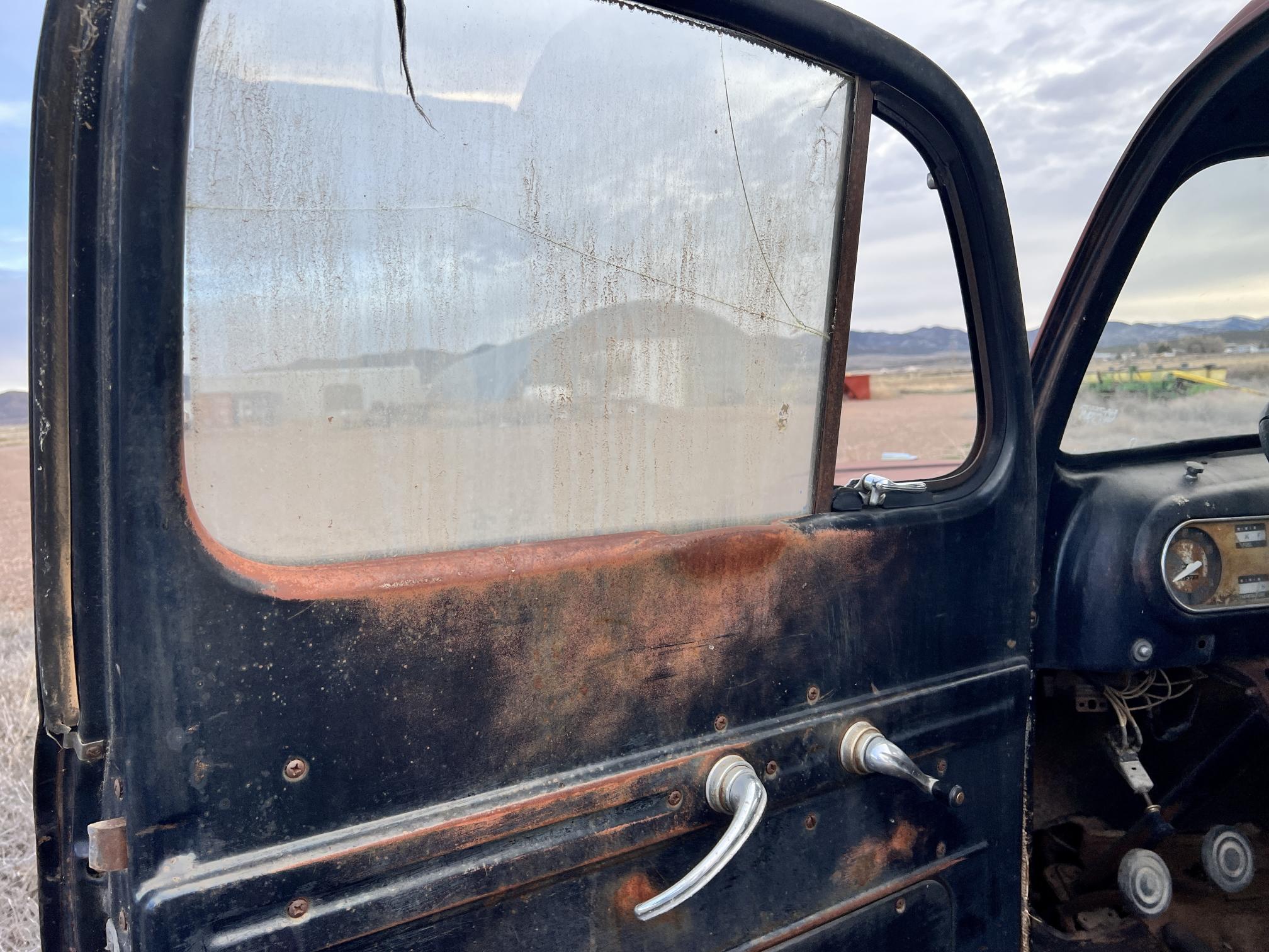 1948 FORD F6 - view 18 of 25