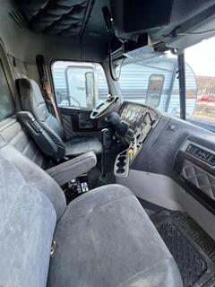 2012 FREIGHTLINER Coronado SD 122 - Image 11