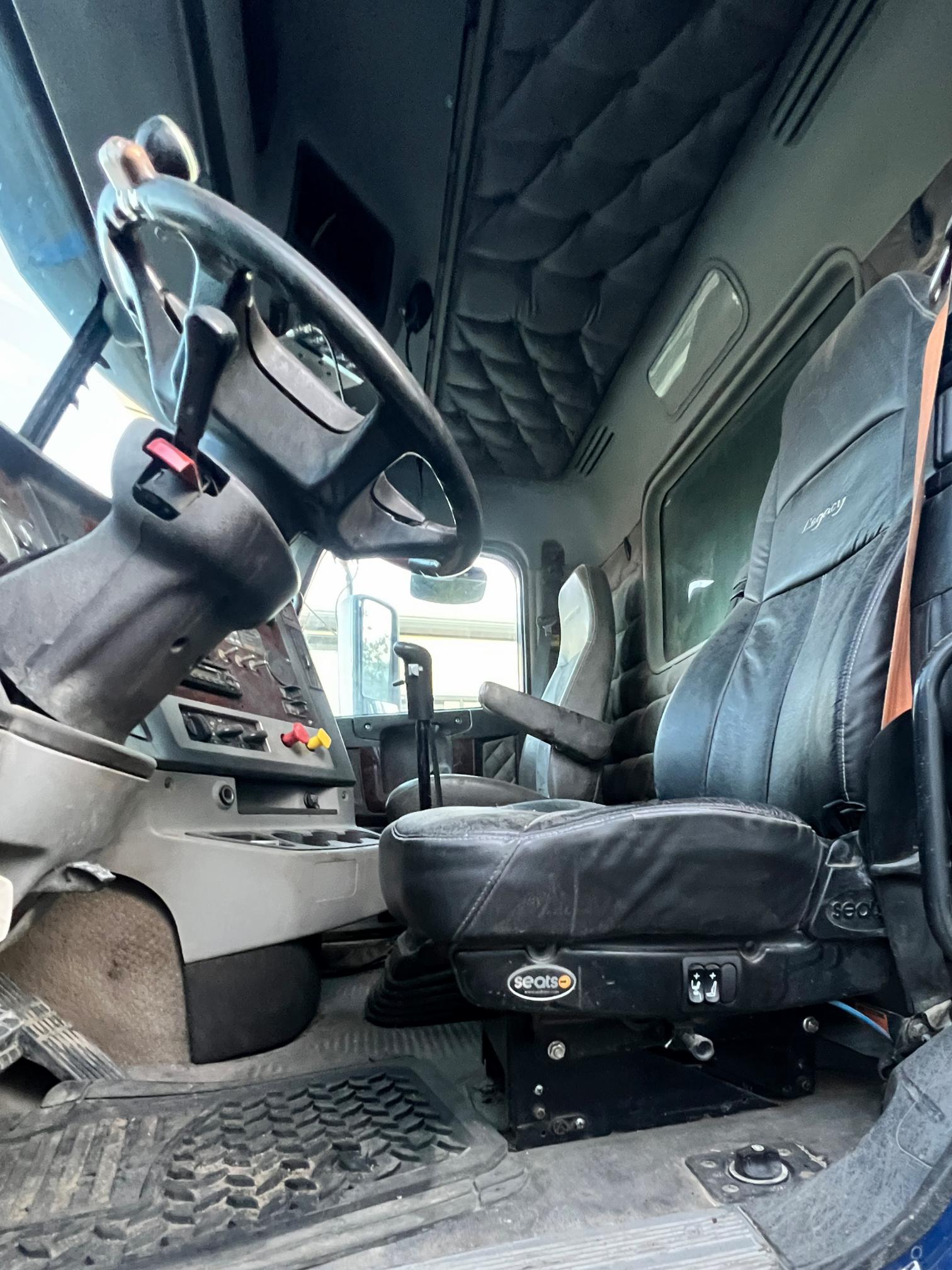 2012 FREIGHTLINER Coronado SD 122 - view 14 of 53