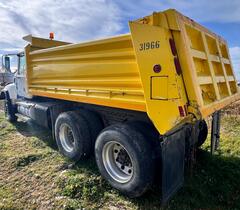2005 MACK CV713 Granite Dump Truck - Image 4