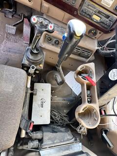 2005 MACK CV713 Granite Dump Truck - Image 16