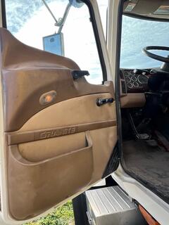 2005 MACK CV713 Granite Dump Truck - Image 10