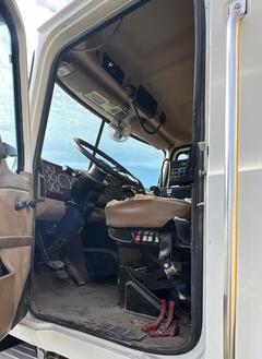 2005 MACK CV713 Granite Dump Truck - Image 11