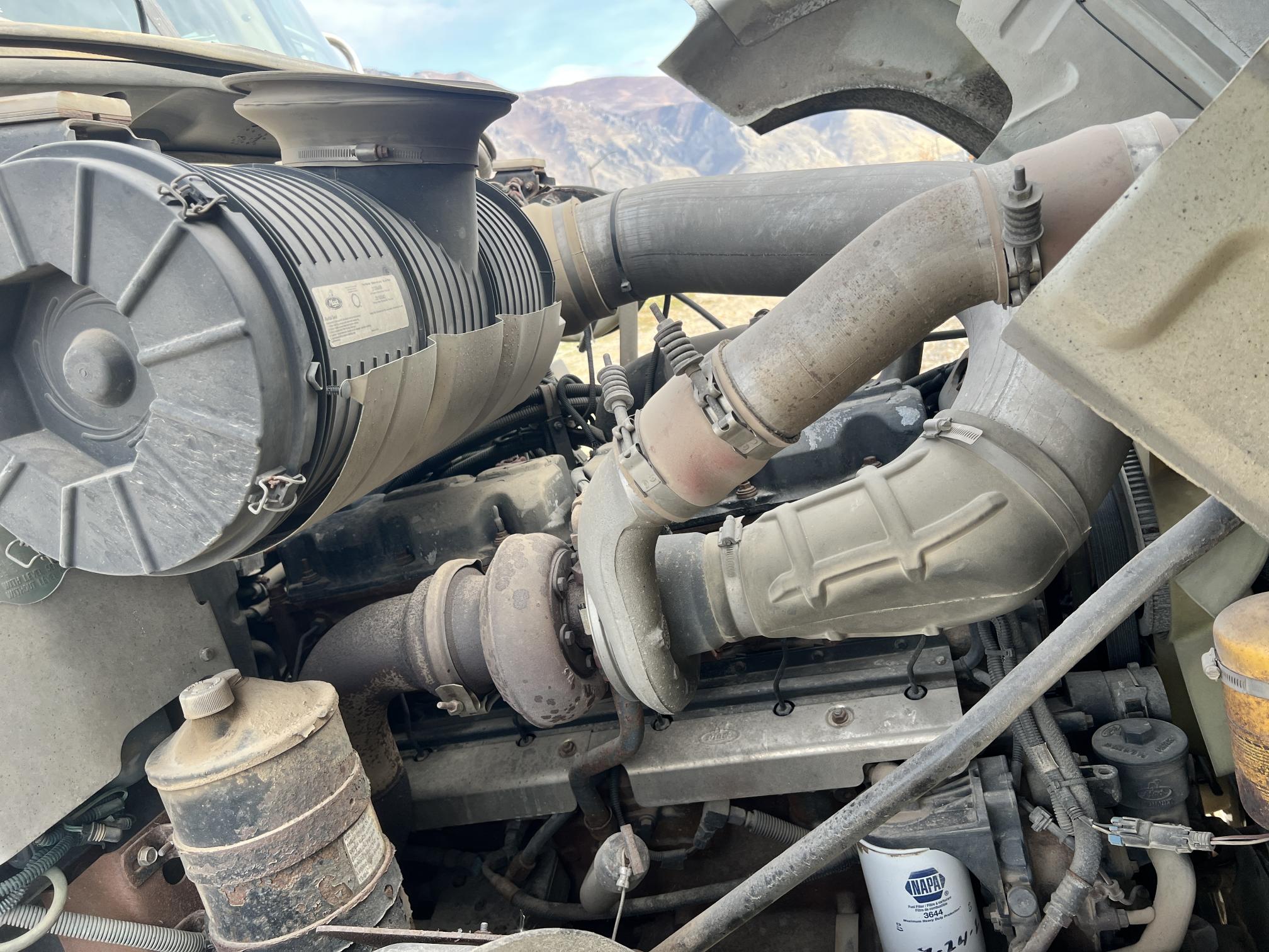 2005 MACK CV713 Granite Dump Truck - Image 75