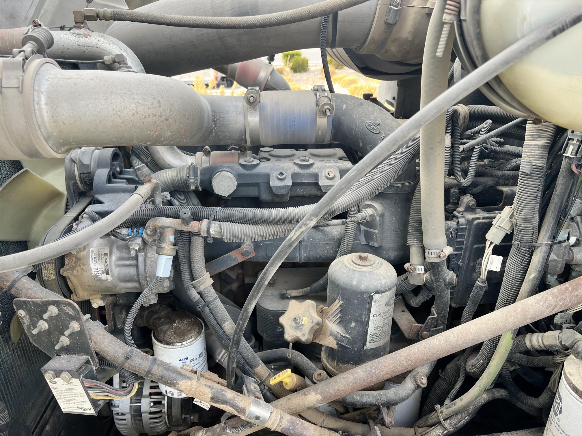 2005 MACK CV713 Granite Dump Truck - Image 77