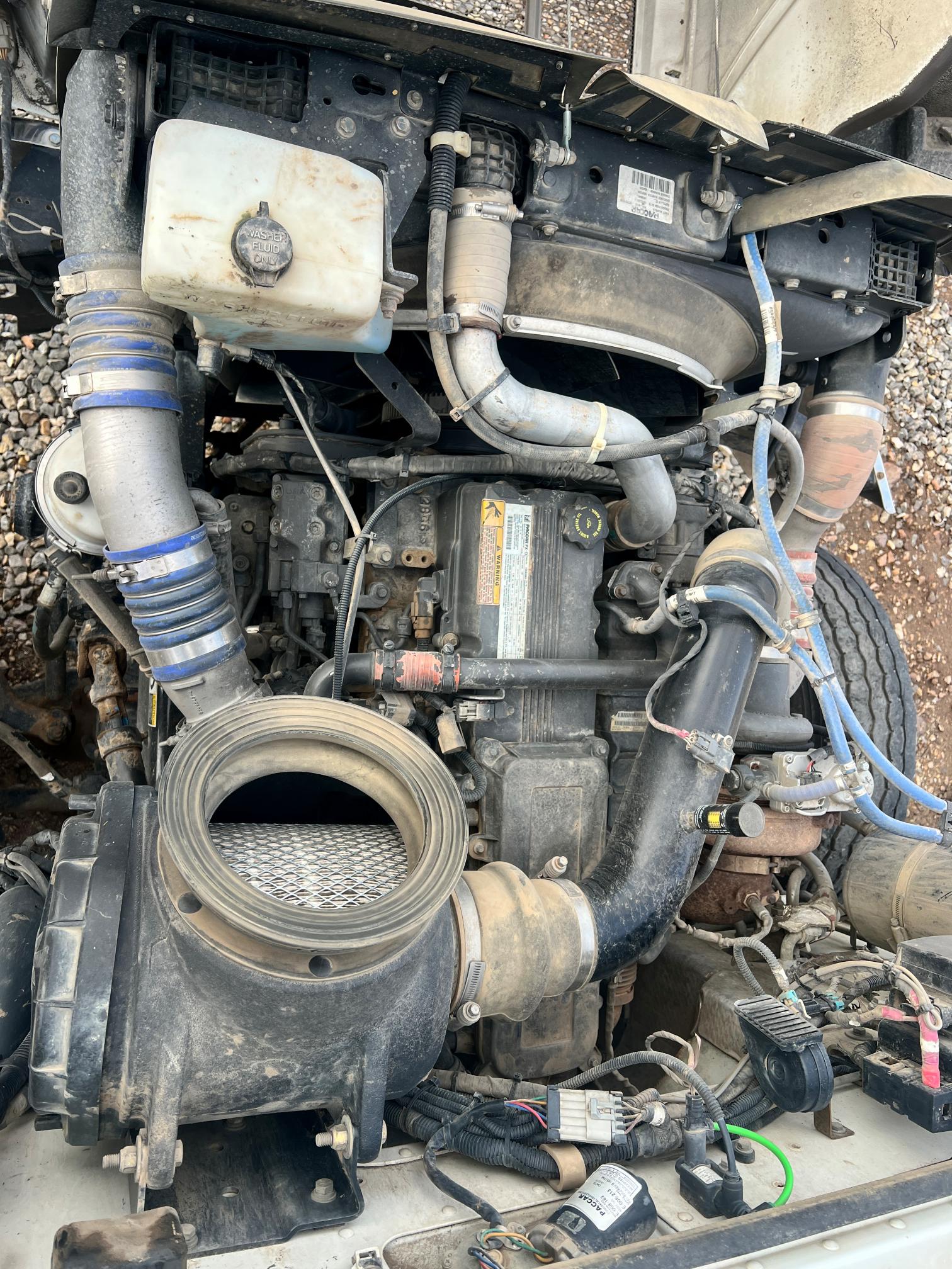 2016 PETERBILT 348 - Image 104