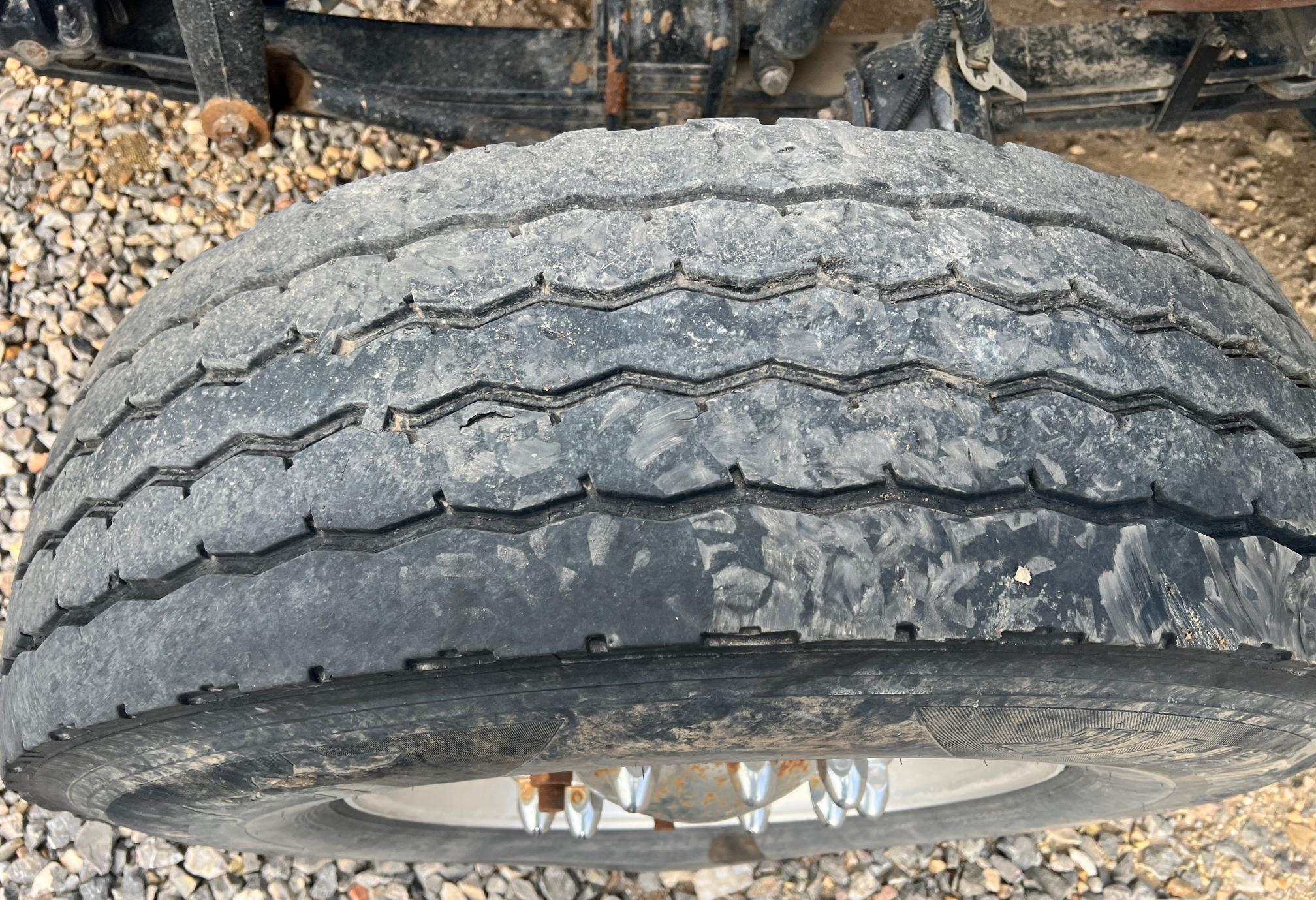 2016 PETERBILT 348 - Image 71