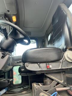 2017 PETERBILT 348 - Image 16