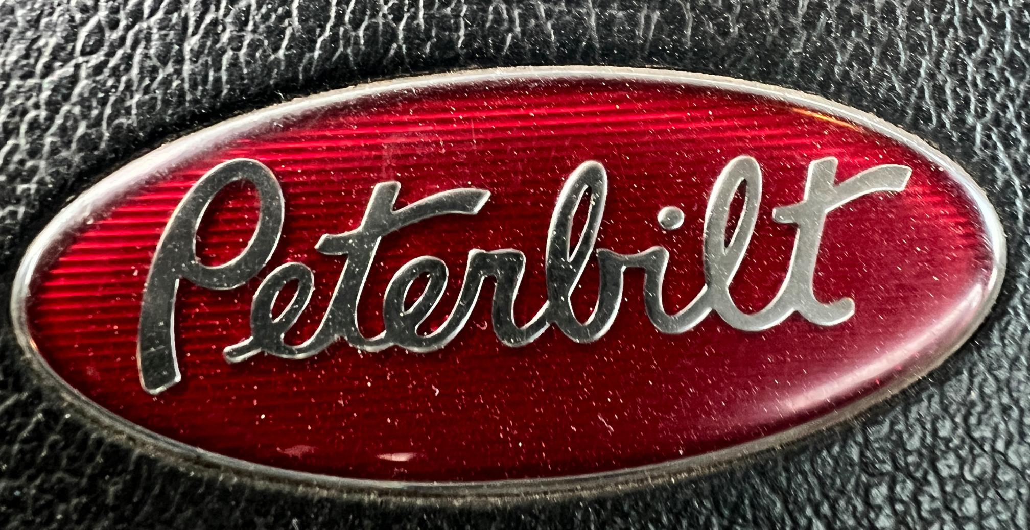 2016 PETERBILT 348 - Image 41