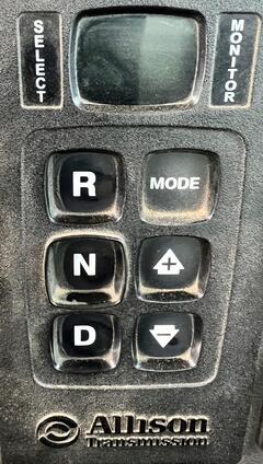 2017 PETERBILT 348 - Image 27