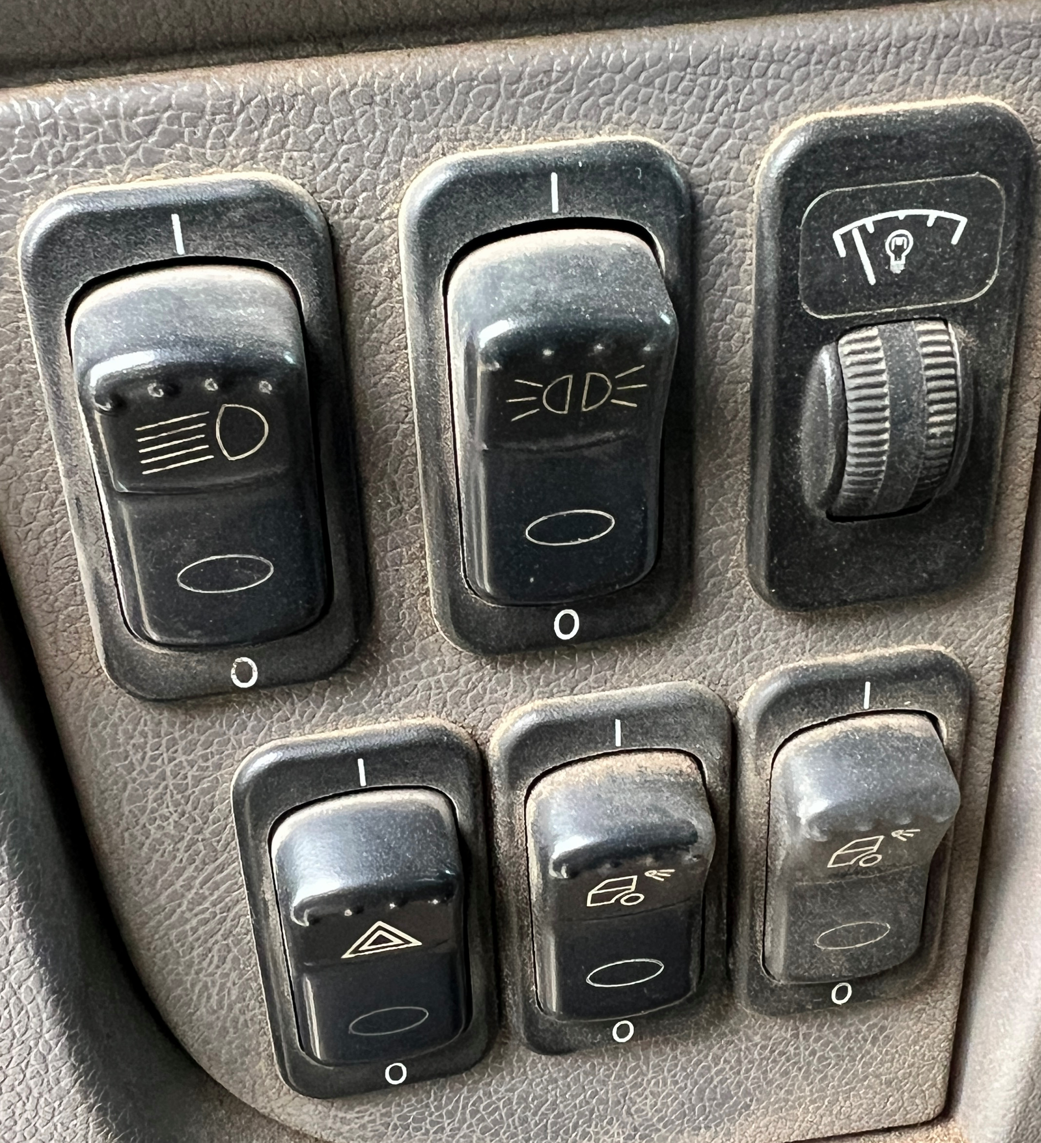 2016 PETERBILT 348 - Image 21