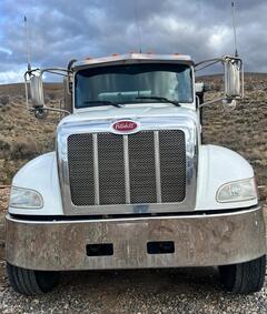 2017 PETERBILT 348 - Image 10