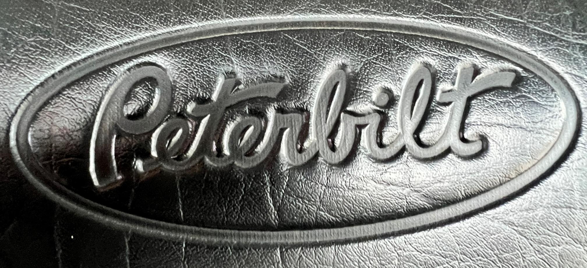 2016 PETERBILT 348 - Image 40