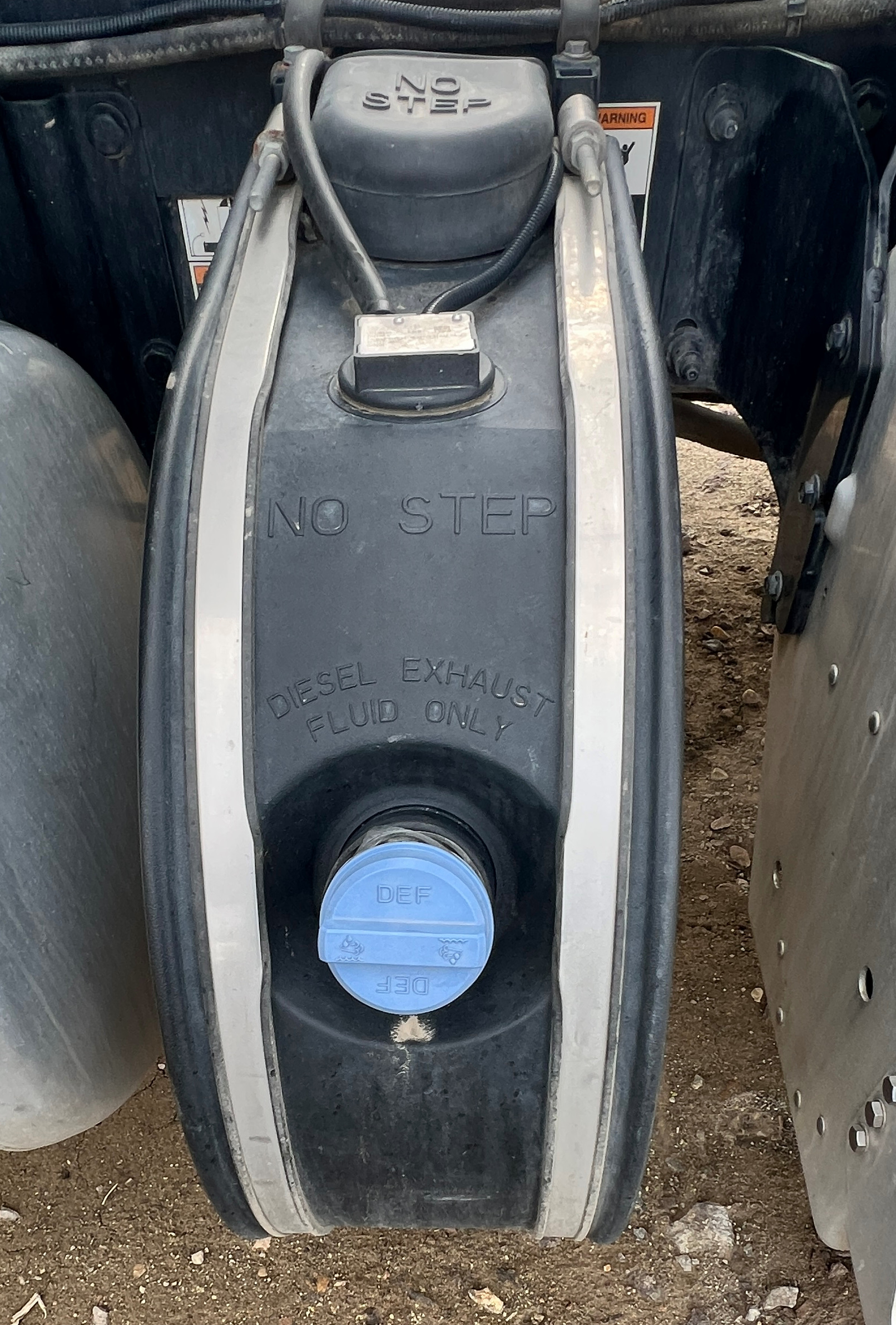 2016 PETERBILT 348 - Image 42