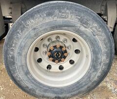 2017 PETERBILT 348 - Image 74