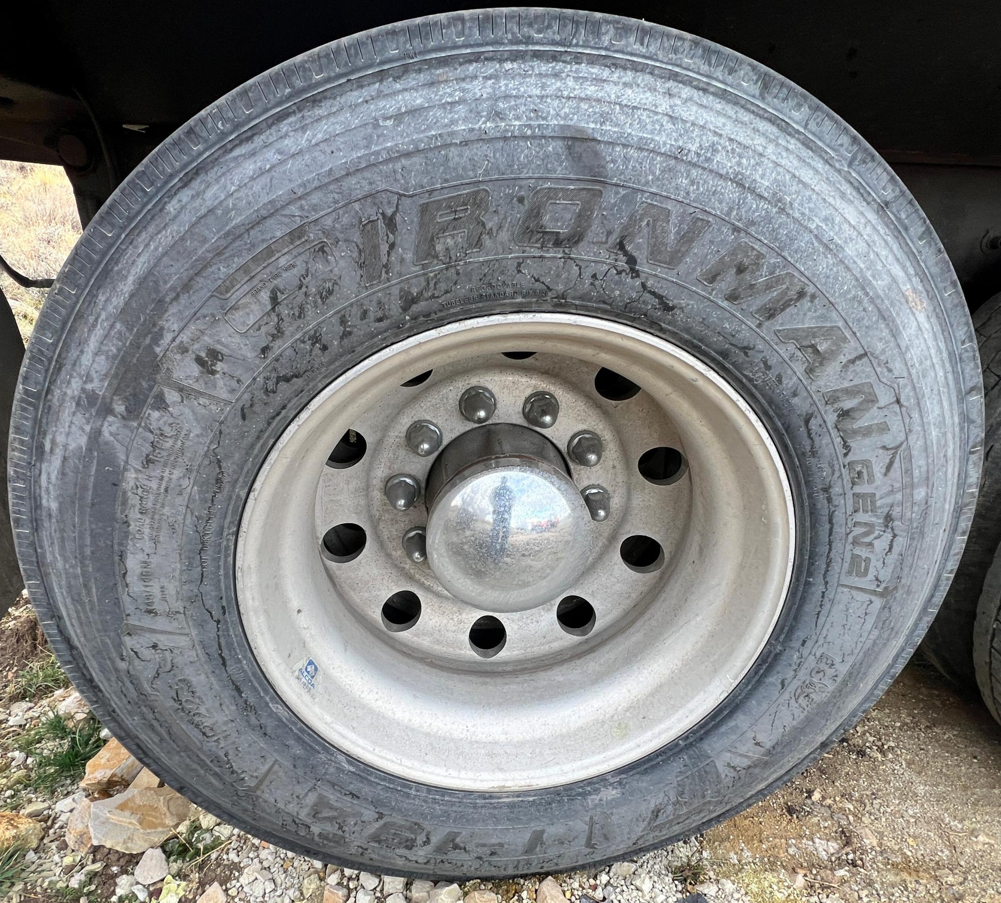 2016 PETERBILT 348 - Image 78