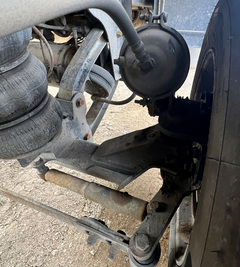 2017 PETERBILT 348 - Image 99