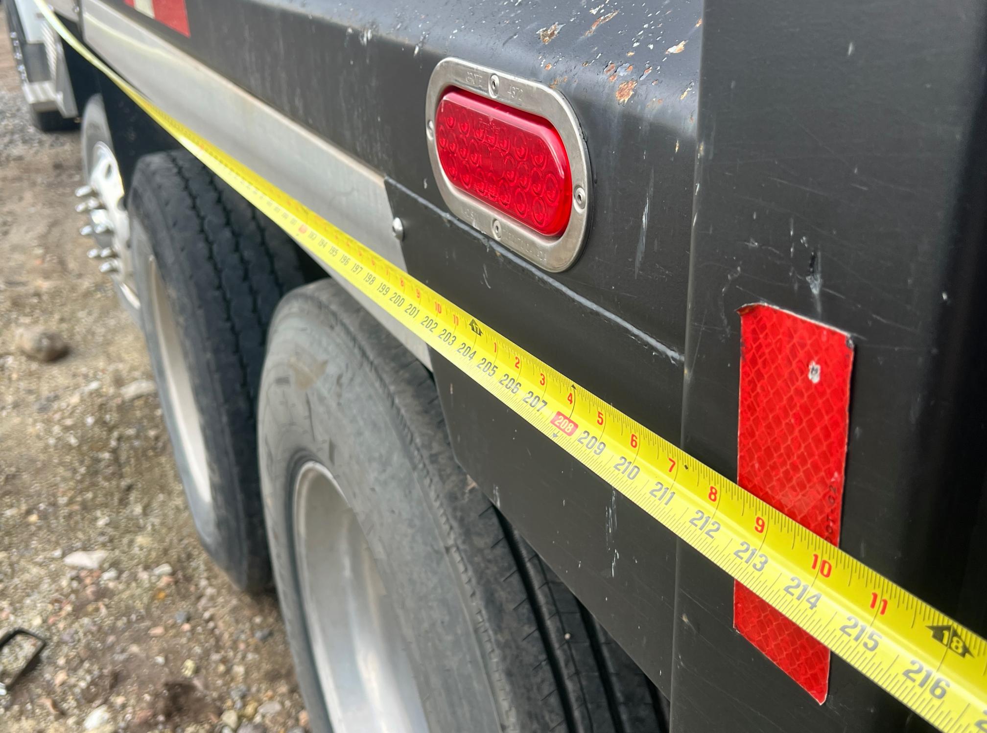 2016 PETERBILT 348 - Image 60