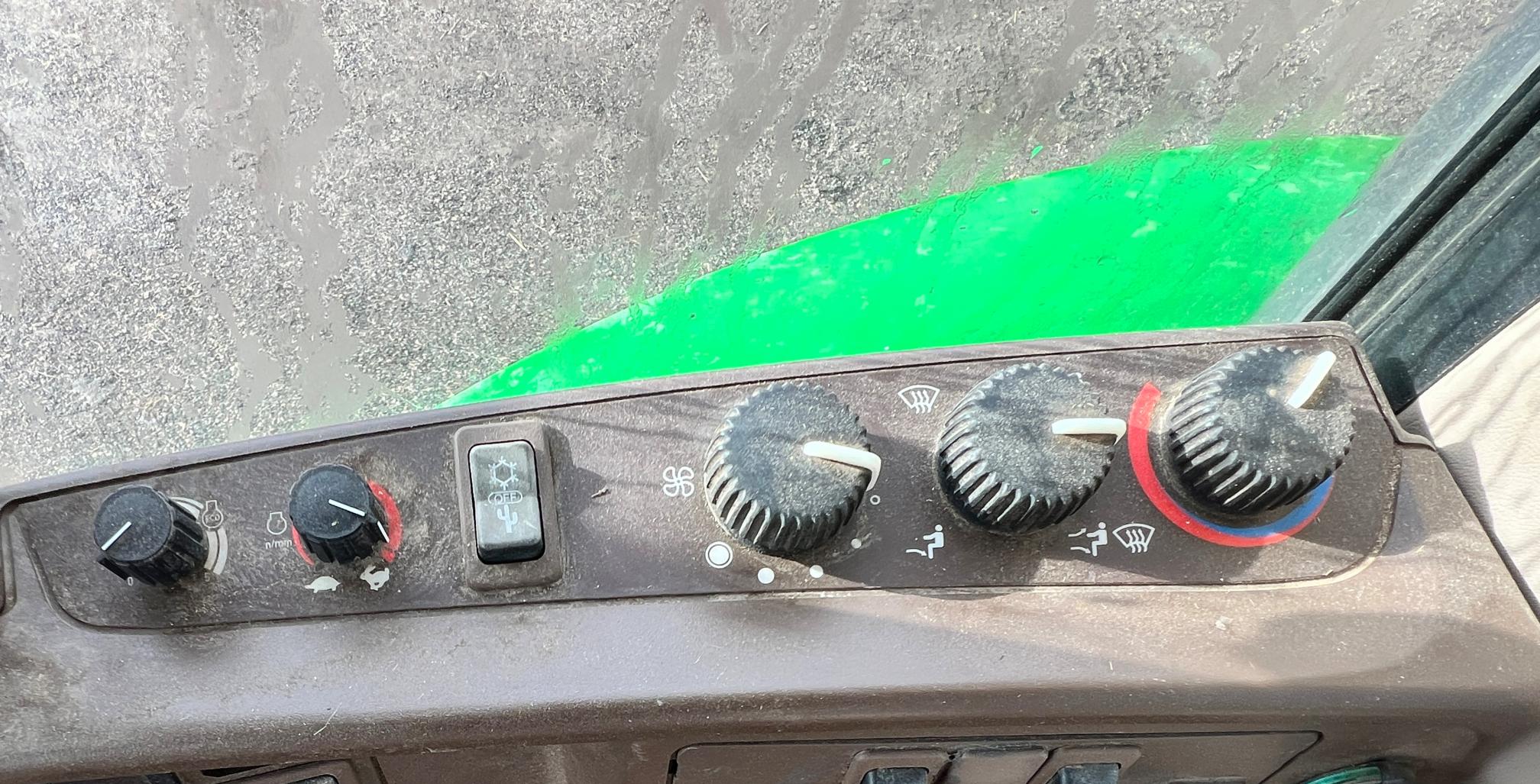 2006 JOHN DEERE 7520 - Image 19